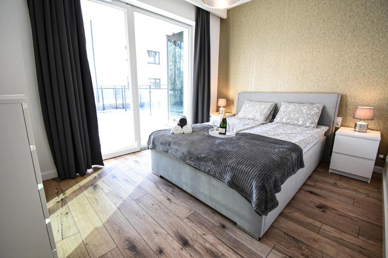 Apartament Villa Park Przy Plazy Z Widokiem Na Jezioro, Taras 50 M2 Ostróda Eksteriør billede
